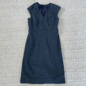 *Like New ANN TAYLOR sheath dress